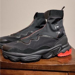 Adidas Ozweego Originals (size 10.5)